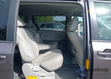 2012 Toyota Sienna Xle V6 8 Passenger из США, поврежденный, VIN 5TDYK3DC1CS271668